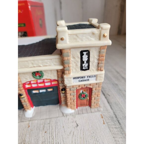 A wonderful Life Bedford falls Garage Vintage village accessory xmas - Picture 2 of 7